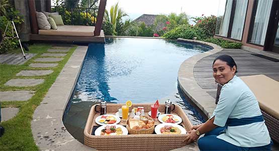 floating-breakfast-1